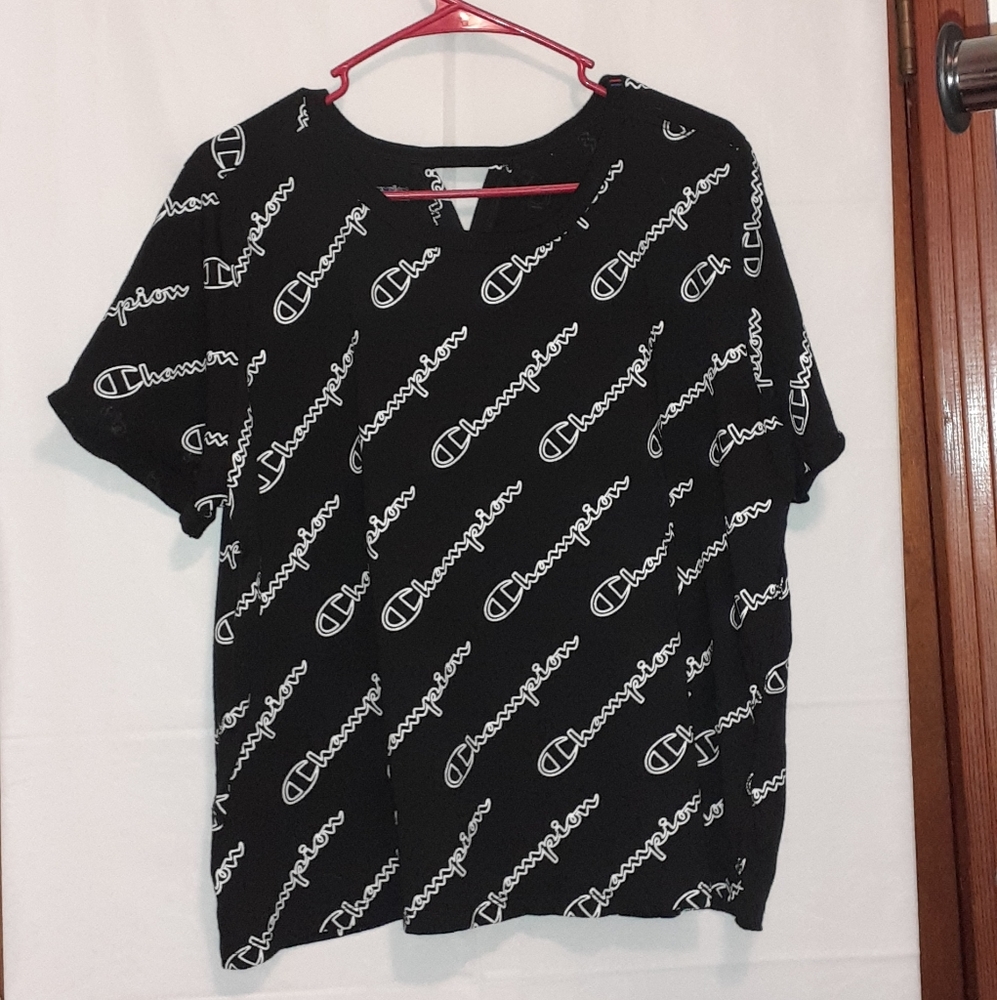 Champion black Tshirt